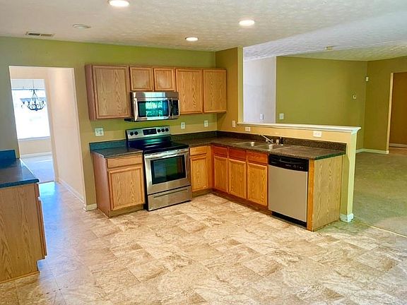 4th image of 5442 Rock Lake Dr