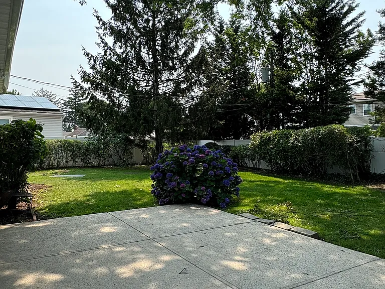 11 Linden Ct — Photo 17