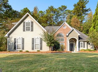 145 Cutstone Ct, Fayetteville, GA 30215