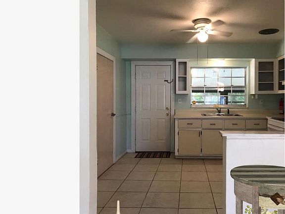 4th image of 505 Camellia Dr