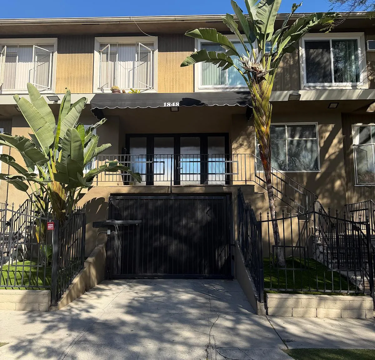 1848 N. Garfield Pl — Photo 4