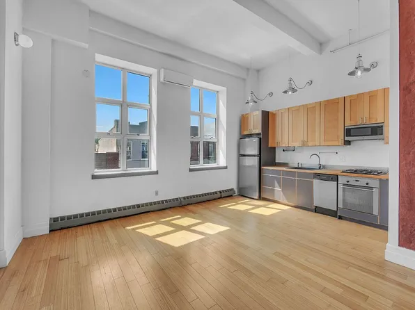 852 Cypress Ave APT 2J, Flushing, NY 11385