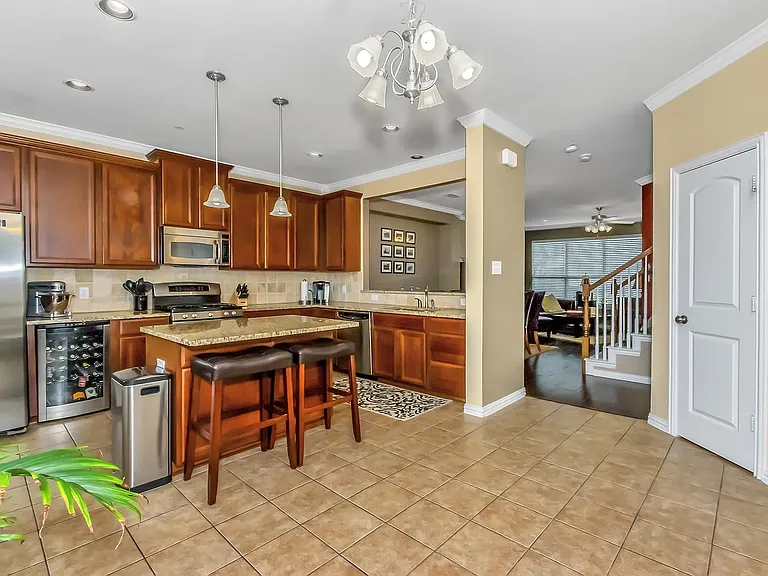 7897 Morven Park — Photo 3