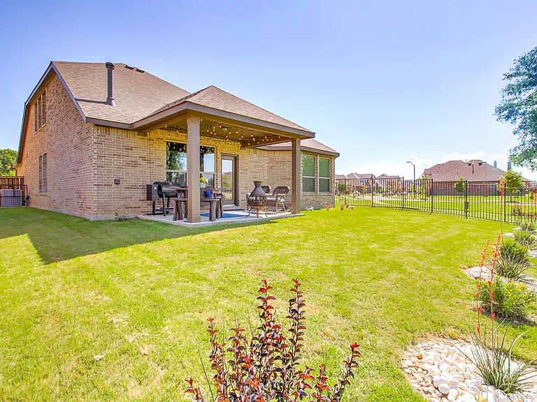 2715 Sky Ridge Rd — Photo 16
