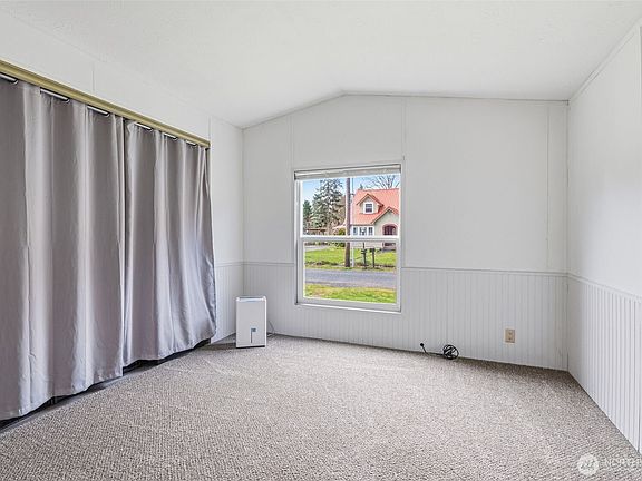 5th image of 1006 NW Mill