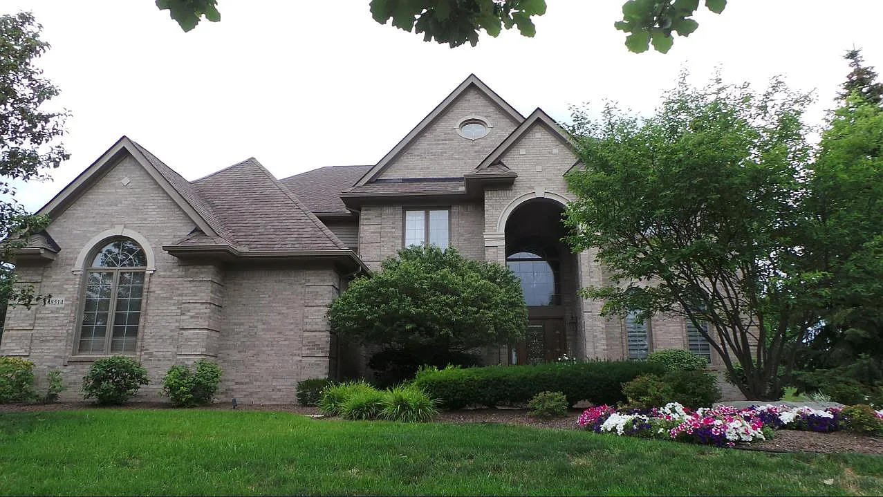 48514 Gladstone Rd — Photo 2