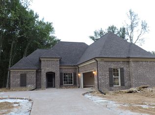 2282 Pine Tree Rd, Hernando, MS 38632