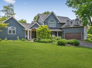 25 Circle Pl, Lincroft, NJ 07738