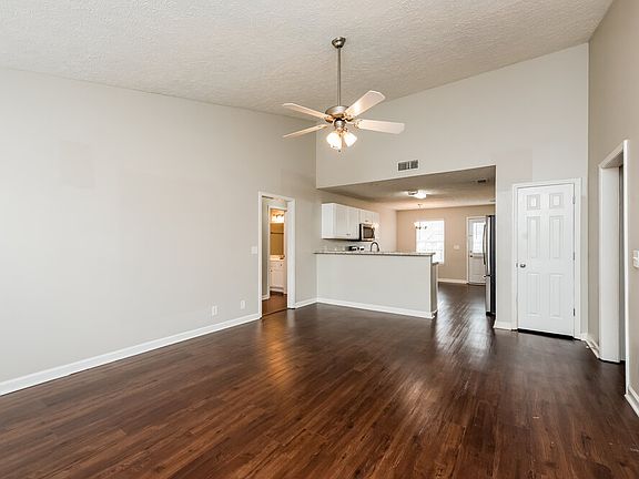4th image of 1515 Clifdon Ct
