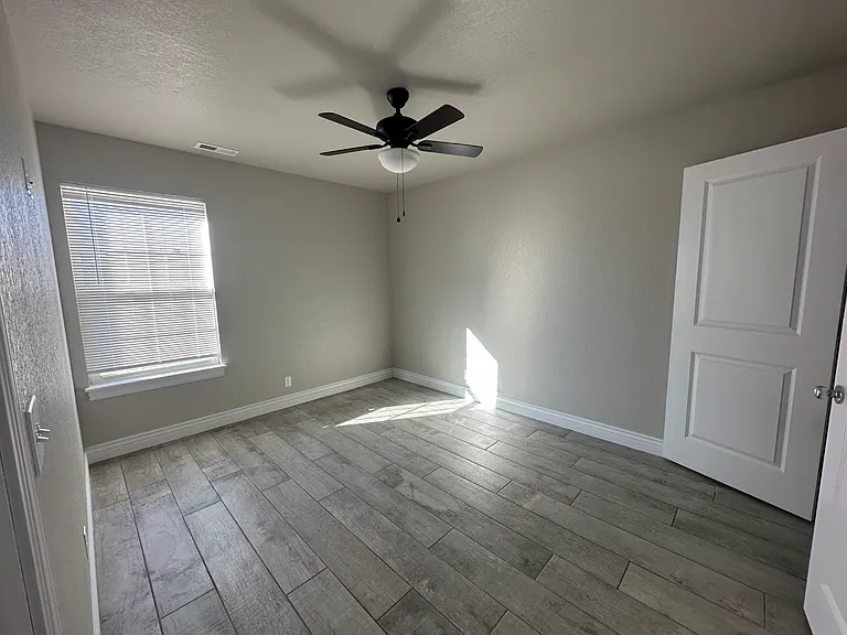 615 S High Ave #A — Photo 9