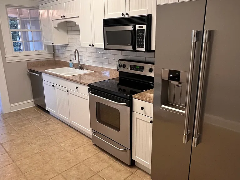 124 N Laurel Ave #3 — Photo 6