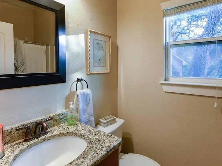 239 Bluffside Dr — Photo 13