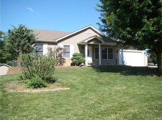 309 Fourbush Ct, Winfield, MO 63389