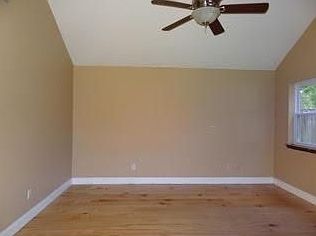 3rd image of 1321 Cambridge Dr