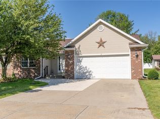 926 N 3rd Ave, Winterset, IA 50273