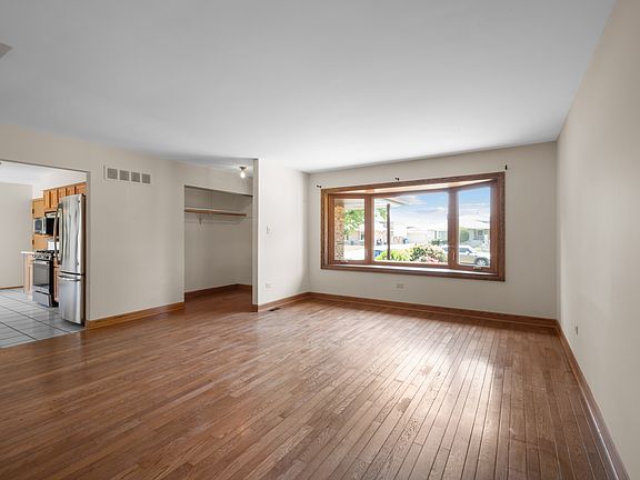 5th image of 5320 138th St
