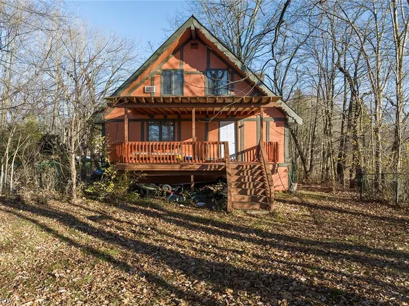 8590 N Bedford Rd, Macedonia, OH 44056