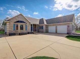 W8365 Bedrock Rd, Portage, WI 53901