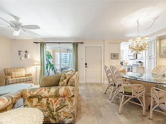 5th image of 25710 Hickory BLVD #208A