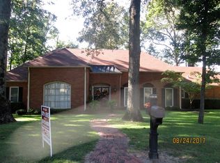 1609 Golf Course Cv, West Memphis, AR 72301
