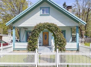 219 Gilbert Ave, Glendale, OR 97442