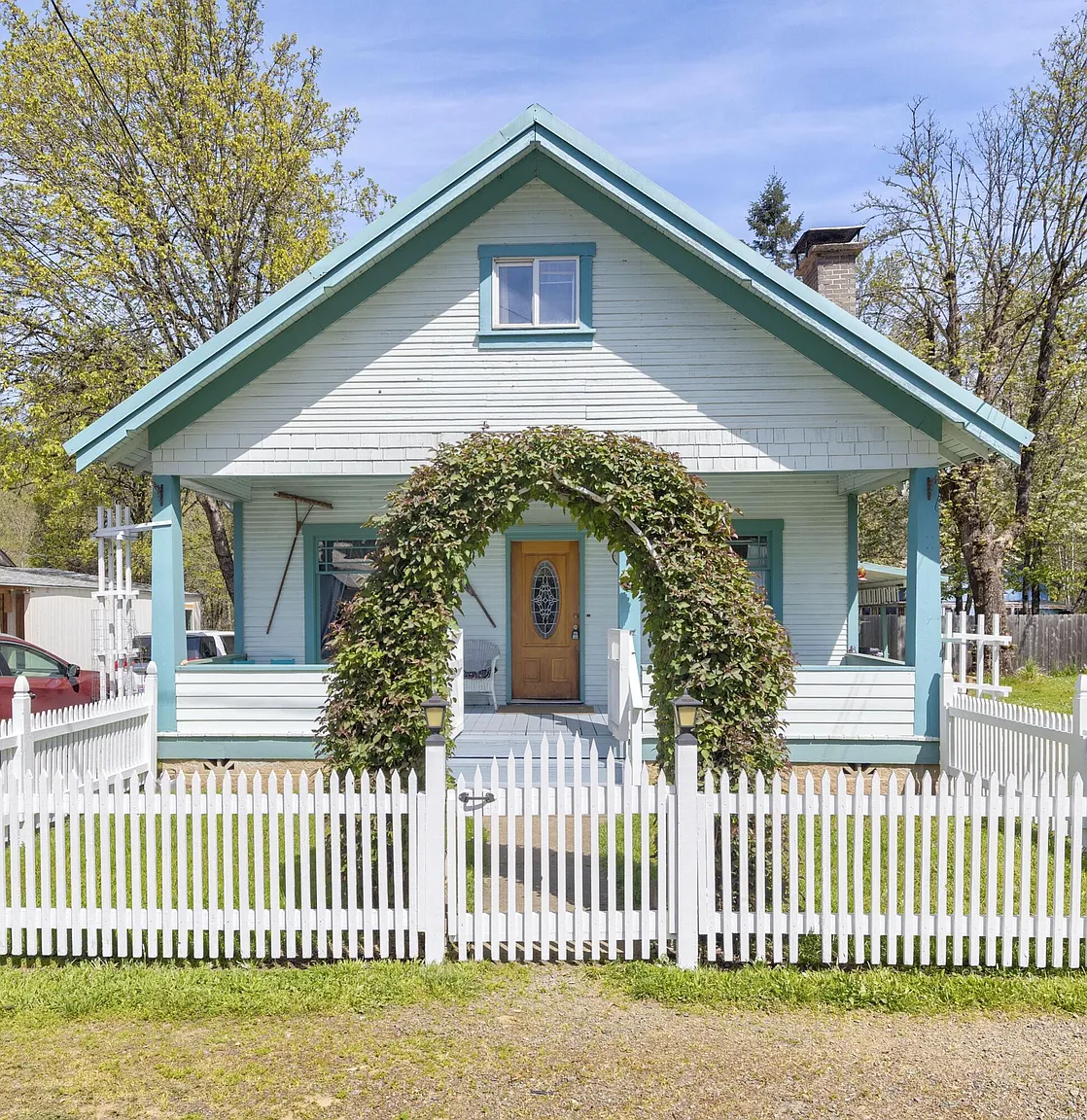 219 Gilbert Ave photo 1