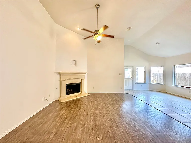 2620 Triangle Leaf Dr — Photo 10