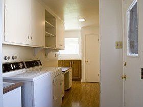 5th image of 3730 S Twinbrook St