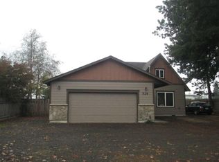 528 E Main St, Molalla, OR 97038