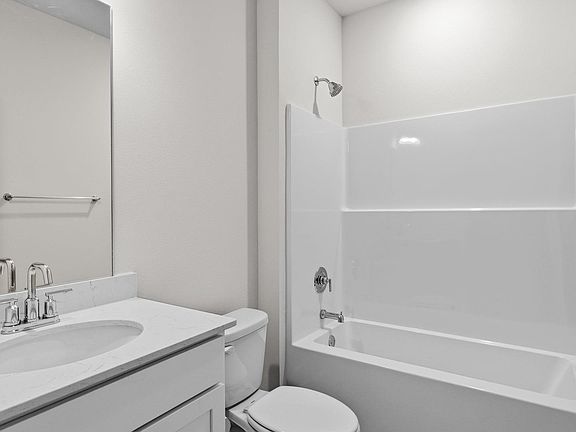 5th image of 571 Bridle Way