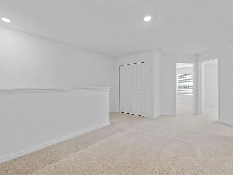 9851 Feaster Dr — Photo 27