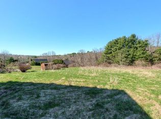 7 Ellis Rd, Southbridge, MA 01550