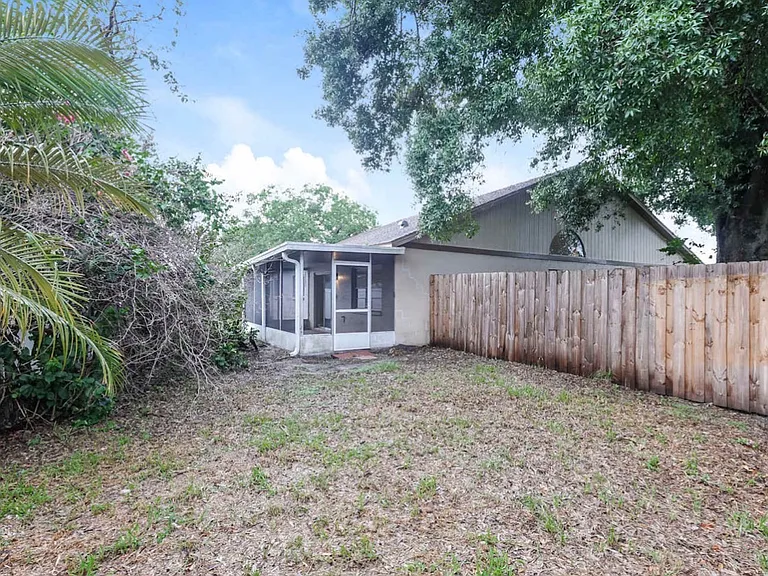 1001 Pinehaven Ct — Photo 11