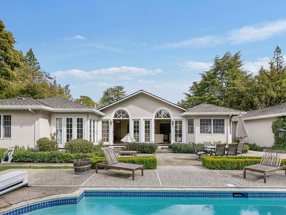1st image of 60 Shearer Dr