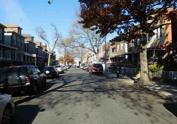 3rd image of 606 E 91st St