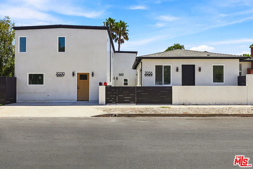 3 bed, 3.0 bath, 1223 sqft, $3,600 — Photo 1