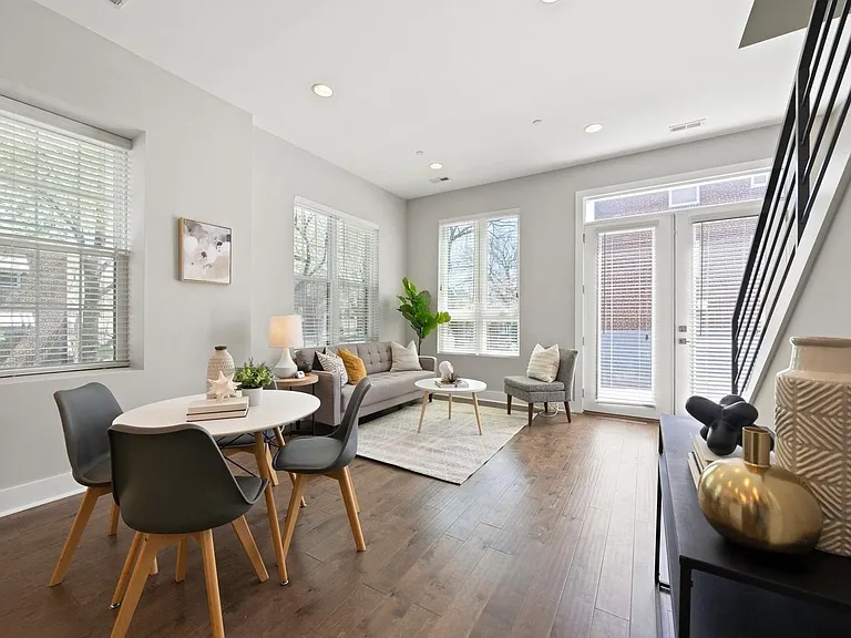 1839 D St NE #1 — Photo 6