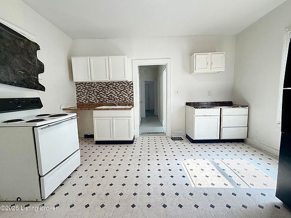 3rd image of 2123 Dumesnil St