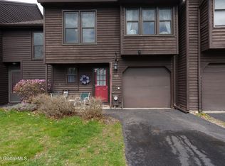 406 Greenhill Ct, Albany, NY 12203