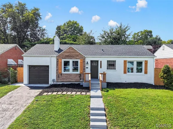 1525 Westmont Pl, Saint Louis, MO 63130