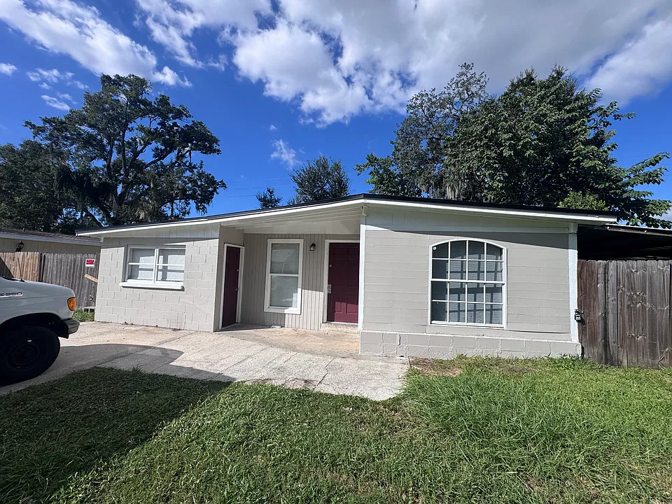 712 Westbrook Ave