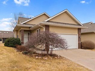 58 Brentwood Dr, Iowa City, IA 52245