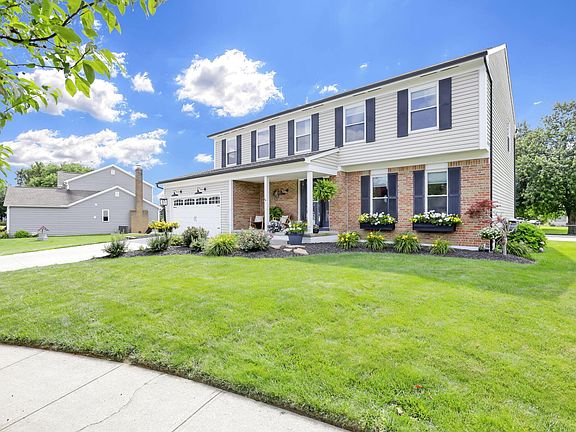 4th image of 988 Melrose Ct