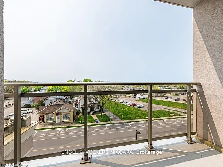 5698 Main St #406 — Photo 12