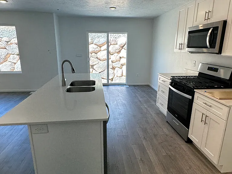 480 S Rockwell Ln — Photo 5