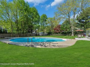 25 Fishhawk Dr, Middletown, NJ 07748