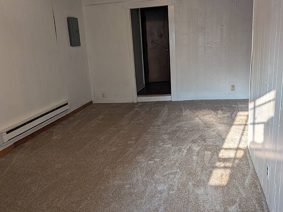 2nd image of 844 S Linden Ave