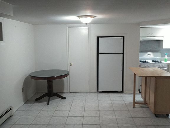 3rd image of 19 Piedmont Ave