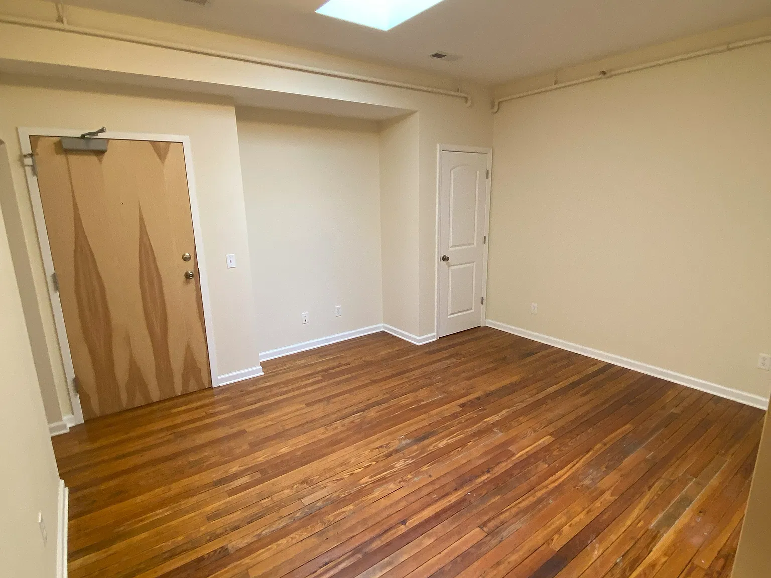 1 bed, 600 sqft, $850 — Photo 2