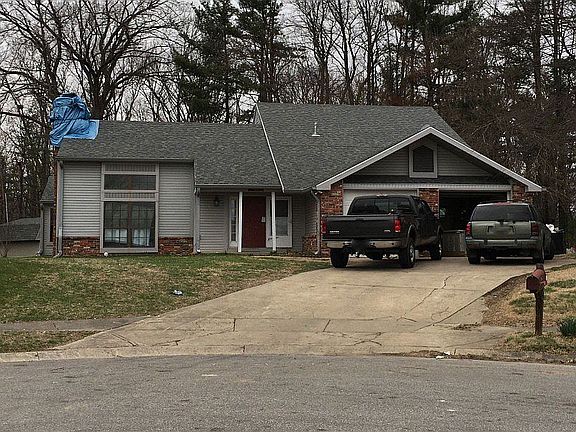 3rd image of 912 Brendon Dr